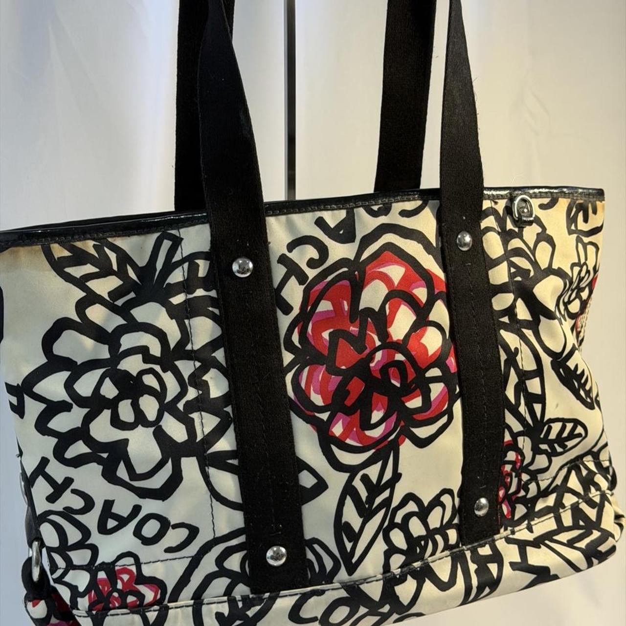 Coach Poppy Daisy Floral Graffiti Tote Bag (16583)