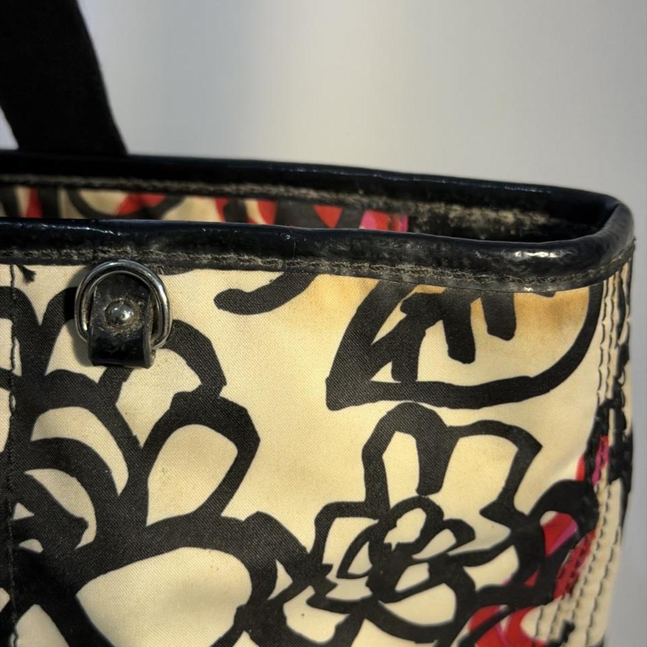 Coach Poppy Daisy Floral Graffiti Tote Bag (16583)