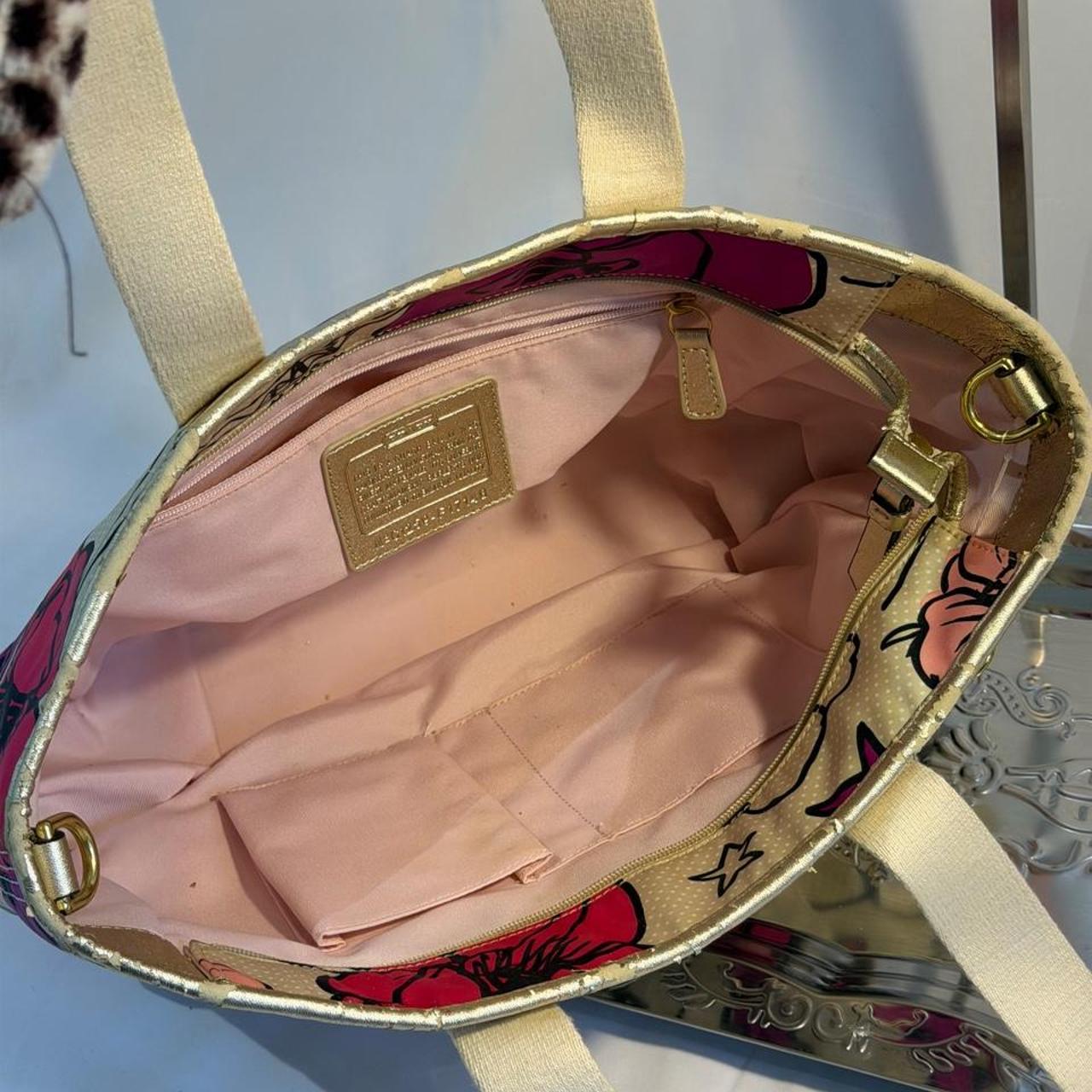 Coach Poppy Kyra Floral Graffiti Tote Bag (17148)